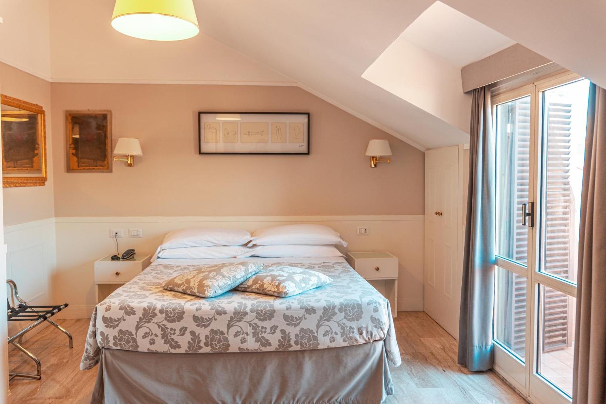 Hotel Modigliani Rome
